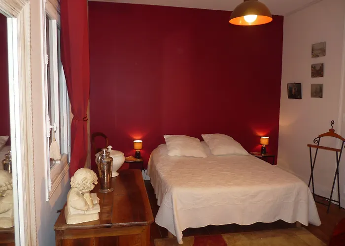 Alojamento de Acomodação e Pequeno-almoço Le Point D'orgue 3*